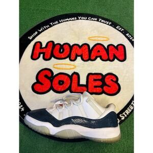 Jordan 11 Low ‘SnakeSkin’|Size 10M
